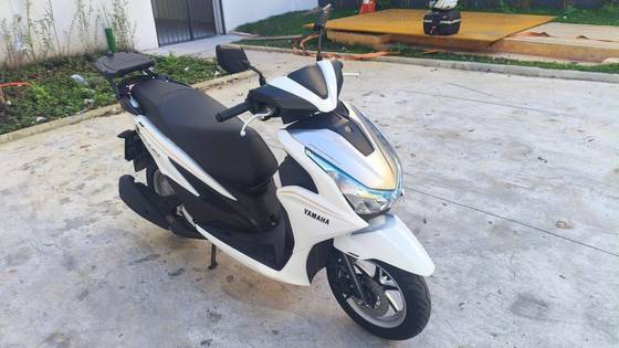 YAMAHA FLUO 125 HYBRID CONNECTED ABS YAMAHA FLUO 125 HYBRID CONNECTED ABS